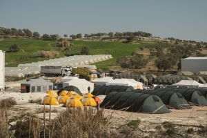 Al Jazeera: Grecia cere UE să permită suspendarea temporară a azilului în cazul unor afluxuri masive de migranţi